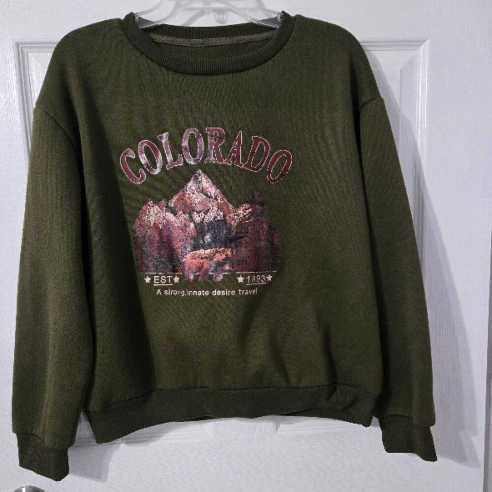 COLORADO Women's Sweatshirt. Size Small